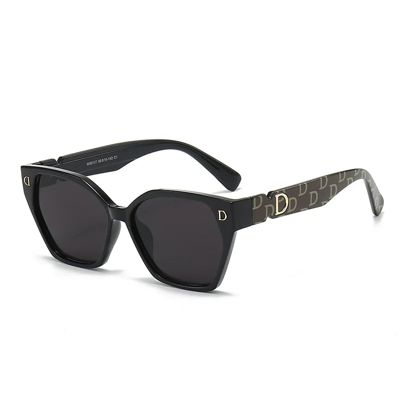 Glam Cat-Eye Frames