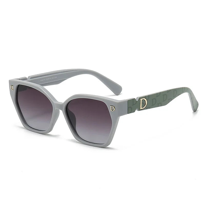 Glam Cat-Eye Frames
